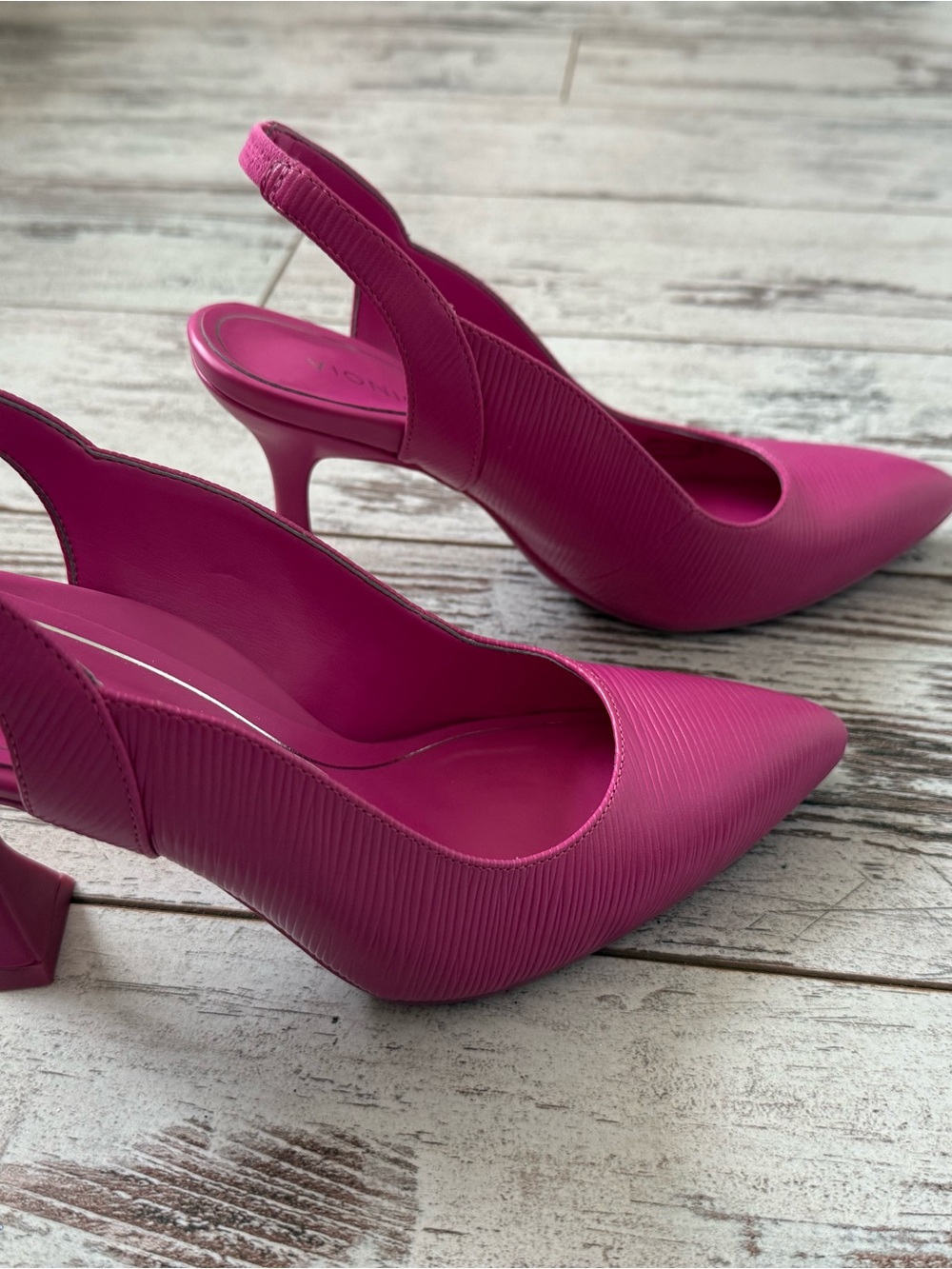 Vionic Women's Magenta Slingback Pointed-Toe Pumps - Picture 3 of 4